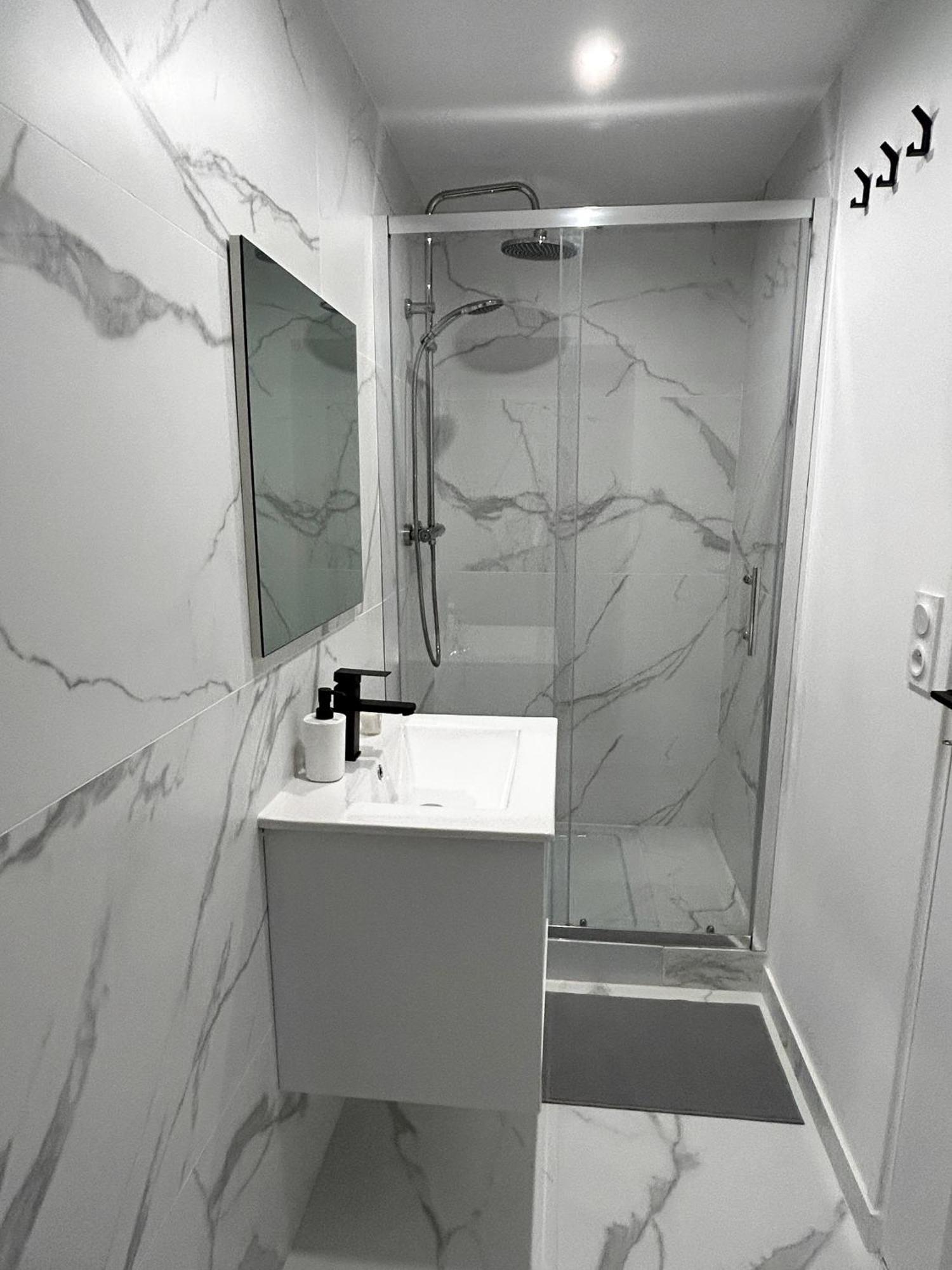 Charmant 3 Pieces Renove Au Coeur Du Vieil Antibes Extérieur photo